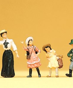 Preiser 12194 - Women and children around 1900
