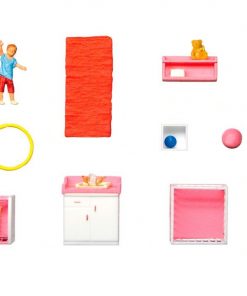 Preiser 10645 - Mother Changing Diapers