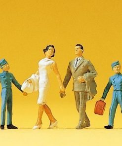 Preiser 14131 - At the hotel