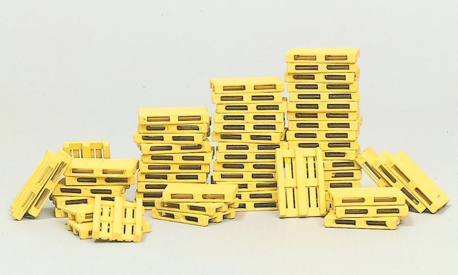 Preiser 17104 - Four-way Pallets