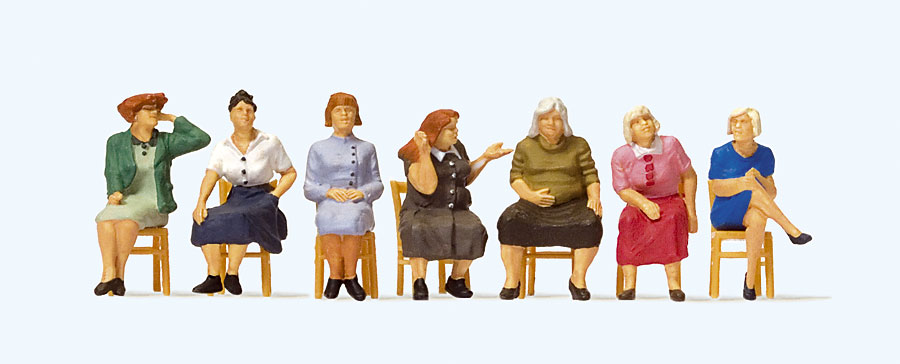 Preiser 10580 - Seated Women