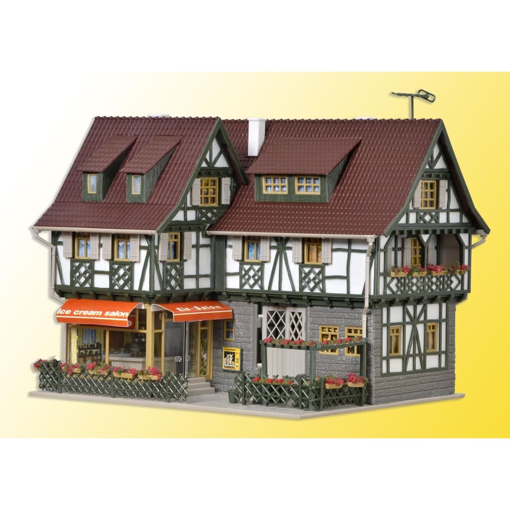 Vollmer 43683 - Confectionery shop with ice cream parlour