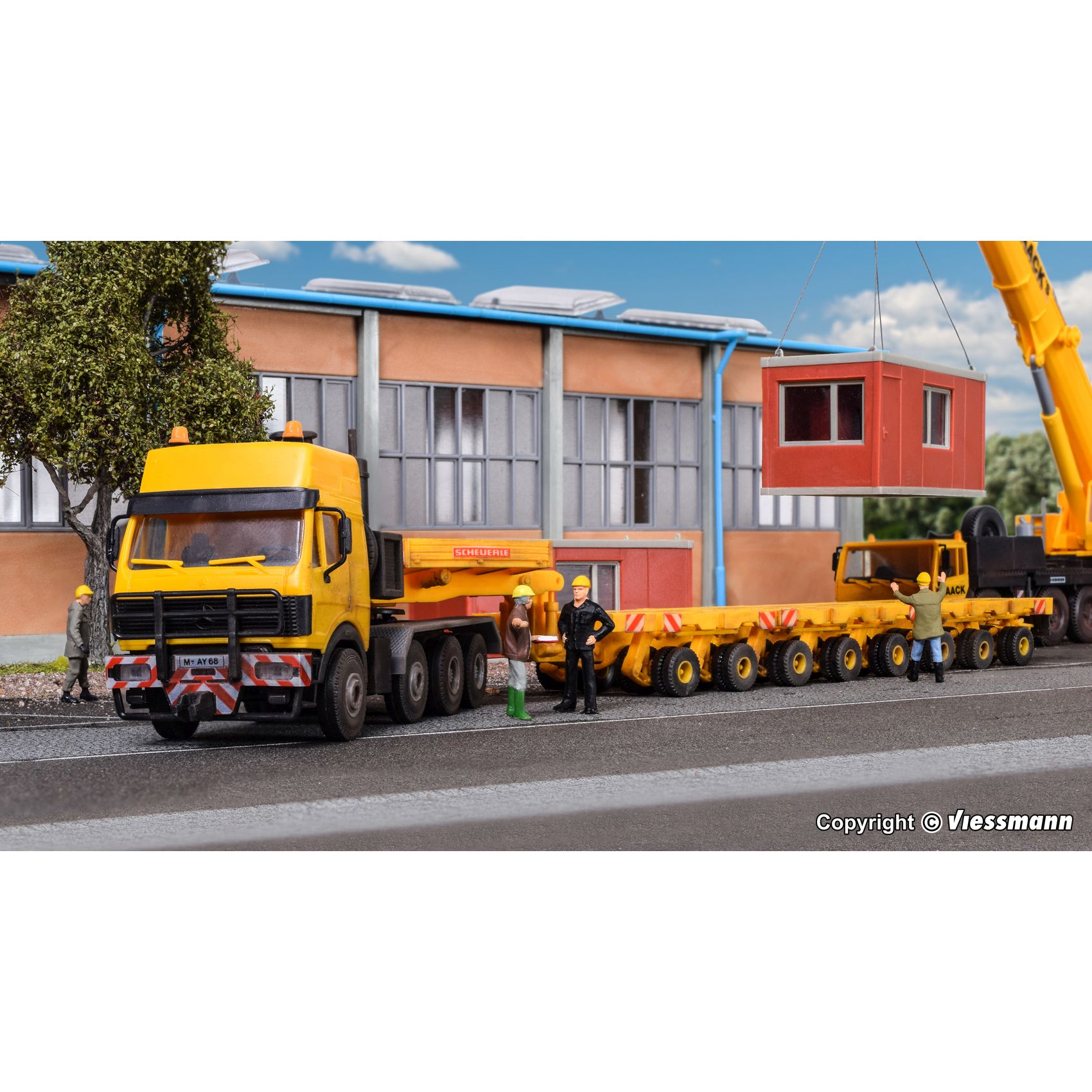 Kibri 13552 - MB SK with SCHEUERLE flat bed trailer, kit