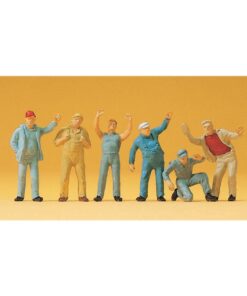 Preiser 14127 - Standing truckers