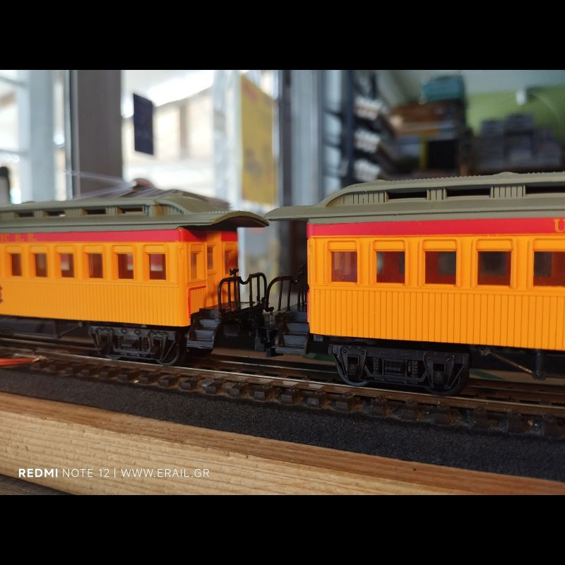 Set 3x US coaches, preowned