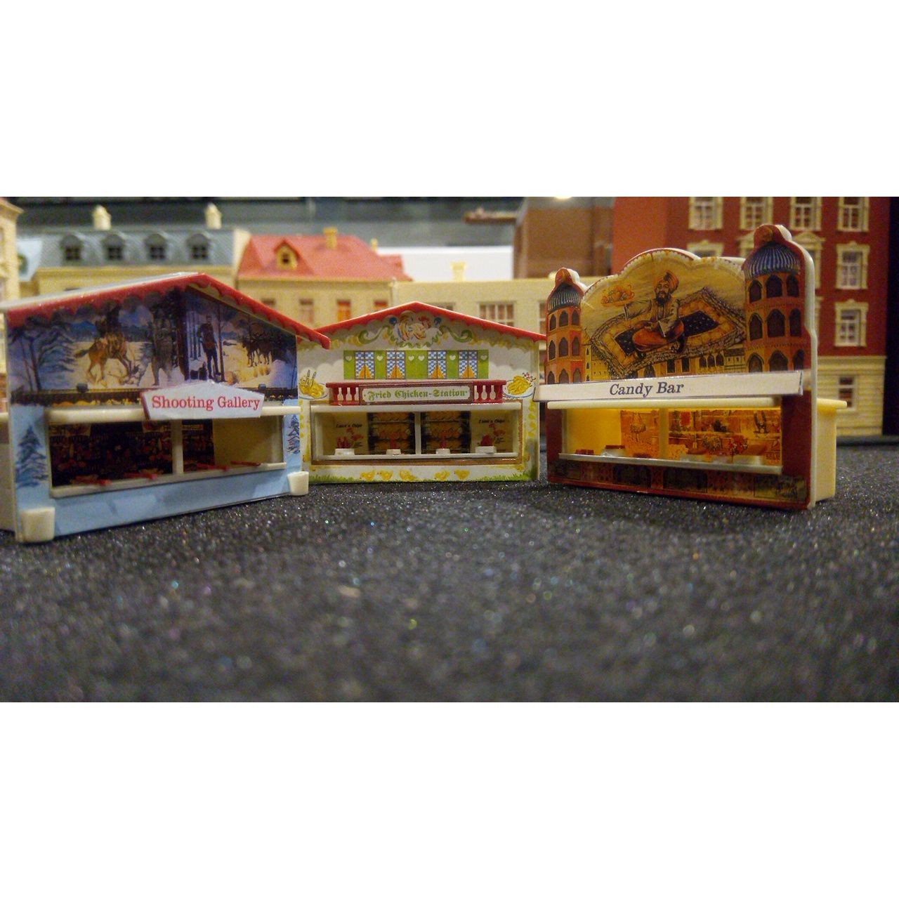N scale 3x Fair stands, preowned