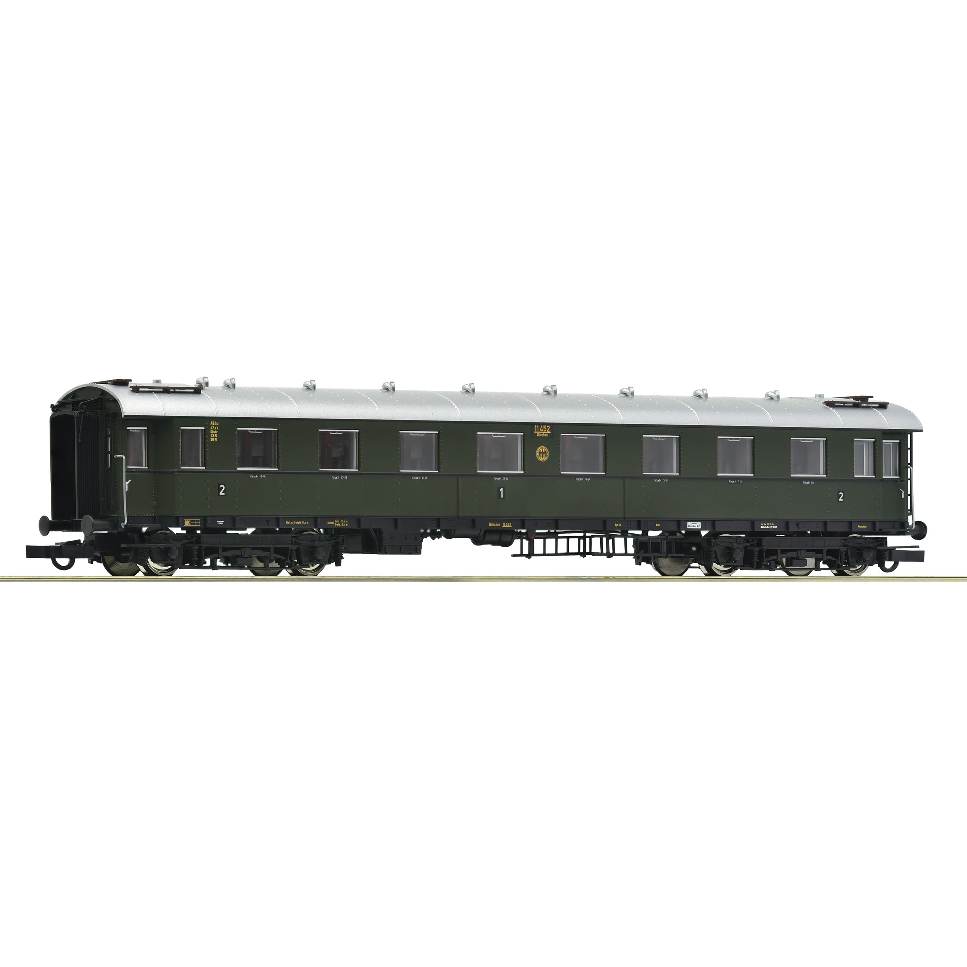 Roco 6200136 - 1st/2nd class standard express train coach, DRG